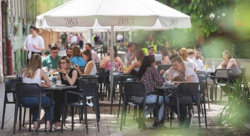 Ennyi volt, májustól bezárja kapuit a debreceni gyorsétterem a belvárosban