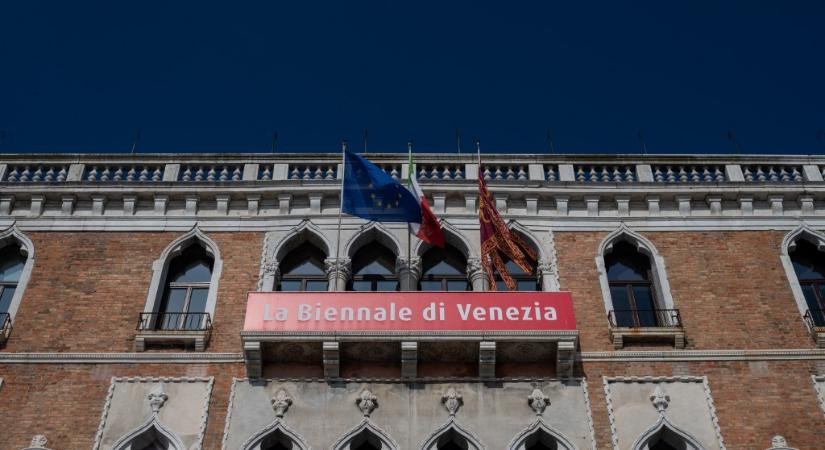 Nyitás előtt egy héttel lemondott a Velencei Biennálé zsűrije, akik értékelni sem hajlandók izraeli művészeket