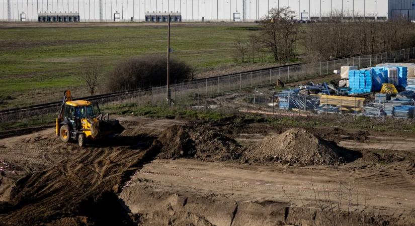 A Tisza Párt újranyitná a 106-os vasútvonalat Debrecennél