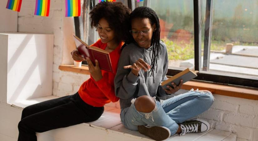 Állami támogatást kapott egy német kávézó, ami kitiltotta a fehér bőrű embereket