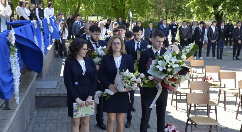 Ballagott a vén diák a záhonyi Kandóban is (fotókkal)
