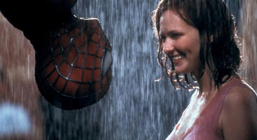 Őrjítően szexi a Pókember rajongók istennője – Meztelen fotón a 44 éves Kirsten Dunst!