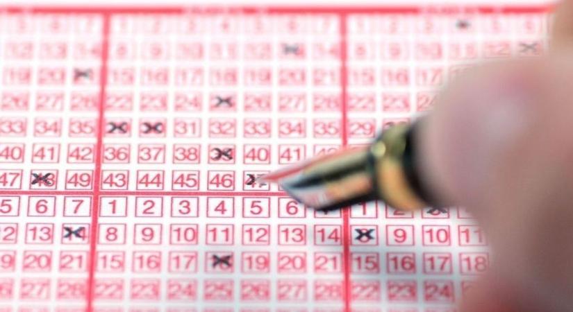 Hatoslottó: Ezekkel a lottószámokkal lehetett nagyot kaszálni április 30-án!