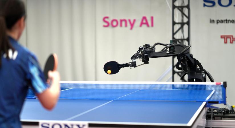Profi játékosokat is legyőz a Sony pingpongrobotja