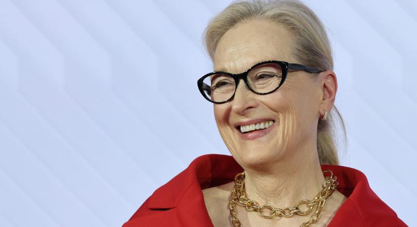 A nő, aki 76 évesen is maga a nagybetűs ikon és a kortalan stílus - Meryl Streep stílusnapló