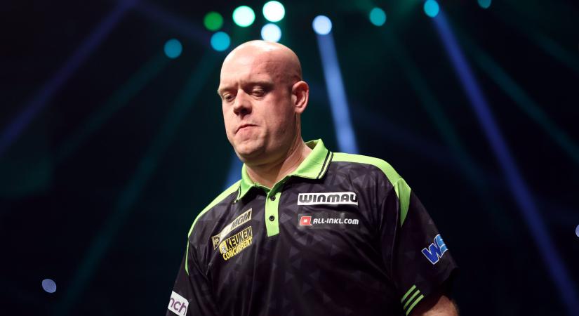 Kocsmai verekedésbe keveredett a dartslegenda – VIDEÓ