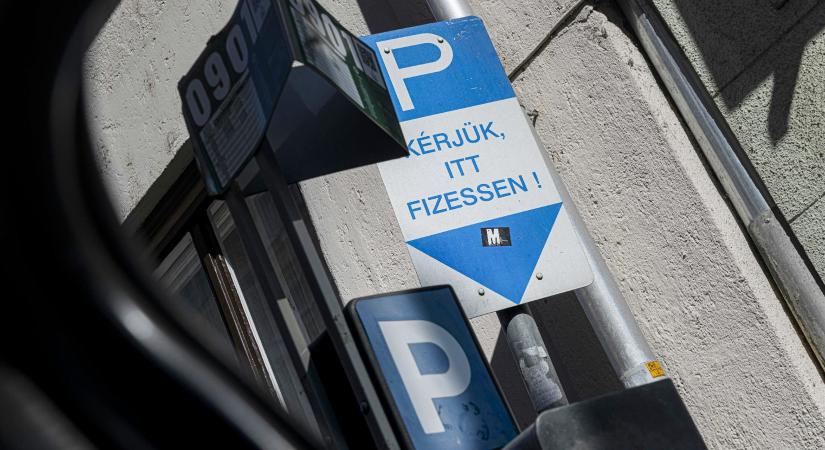 Csőd lett az önkormányzati parkolási társaságok botrányaiból