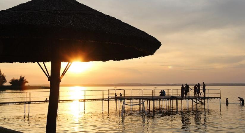 Drágulnak a strandbelépők – ennyibe kerül idén a fürdőzés Magyarországon