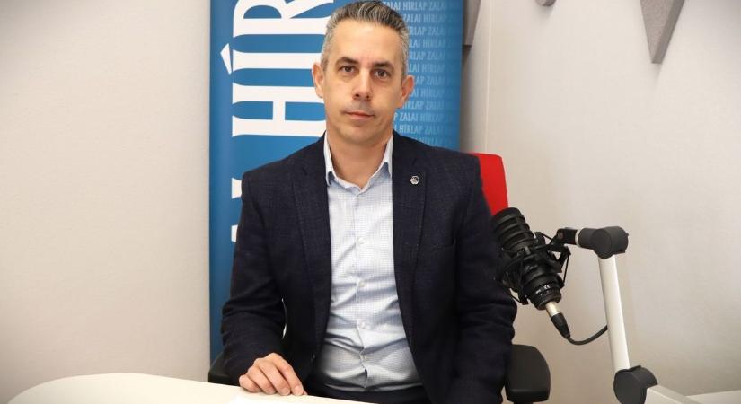 „Segítség a gazdáknak, de költségnövekedéssel jár” – a kamara zalai elnökét kérdeztük az idénymunka szabályainak változásairól