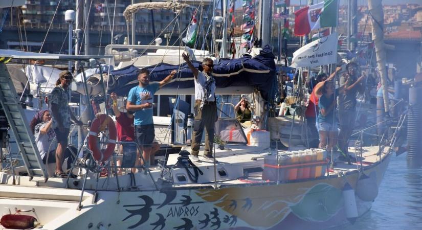 Egy magyar is van az izraeli haderő által letartóztatott aktivisták között