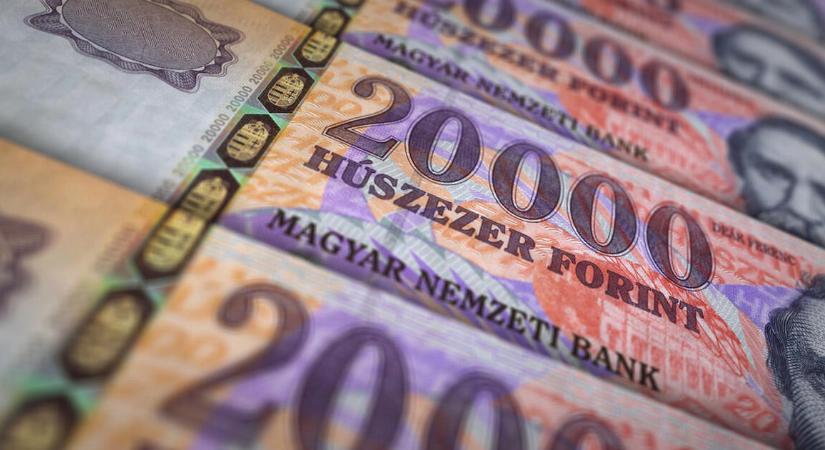 Ennyit ér: berobbant a forint a majálisok idejére