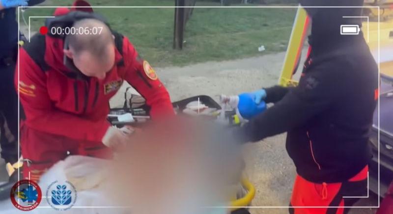 Házuk kapujában szúrta szíven magát Gábor, az utcán műtötték meg