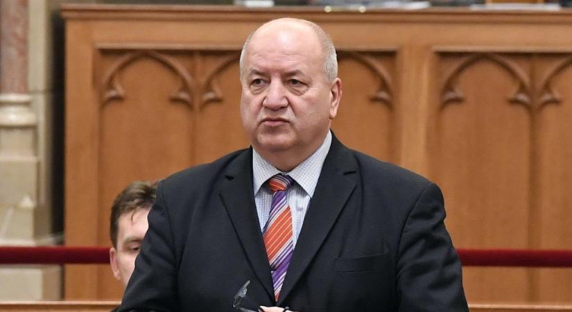Súlyos mondatok hangzottak el a munka ünnepén egy politikustól