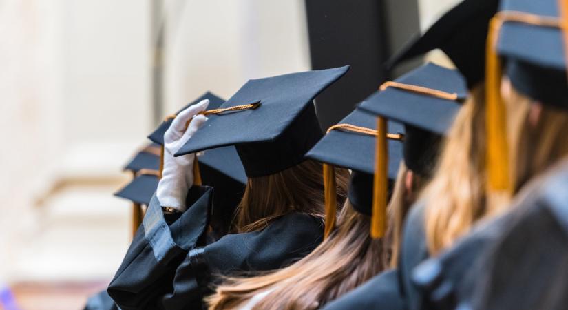 Elképesztő változások érkezhetnek az oktatásban – Diplomát szerezni is egyszerűbb lesz?