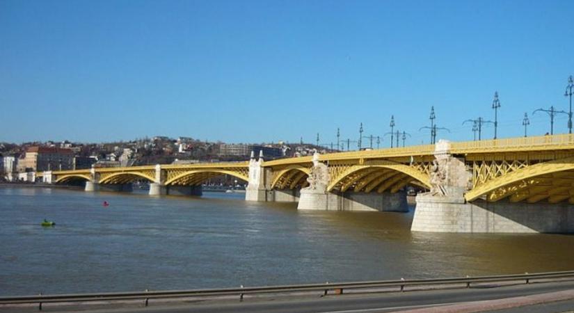 Káosz és lezárás jöhet: nagytakarítás lesz szombaton a Margit hídon!