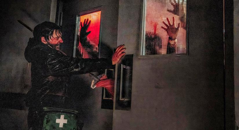 Az új Resident Evil-film alkotója elmondta, miért nem jól ismert karakterekkel és sztorival dolgozott, és az eddigi adaptációk tükrében csak egyetérthetünk vele