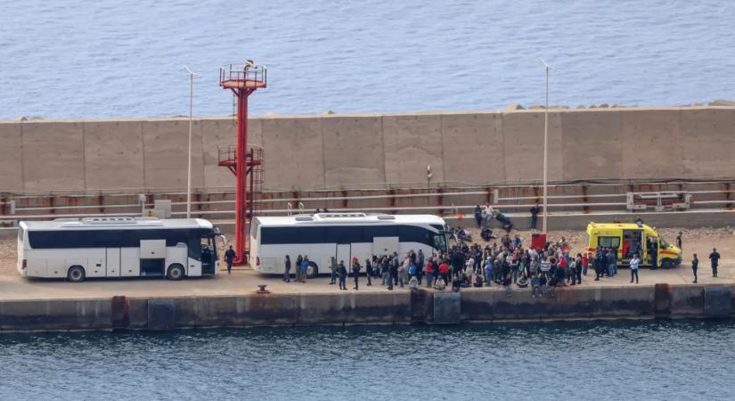 Izraeli erők feltartóztattak egy Gázába tartó flottillát, az egyik hajón egy magyar állampolgár is tartózkodott
