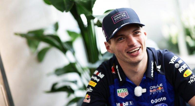 „Mert ki mást?” – Verstappen arról, hogy miért őt választják a legjobbnak a csapatfőnökök