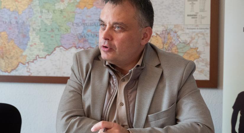 Latorcai Csaba: Hulljon le a lepel a guruló forintokról!