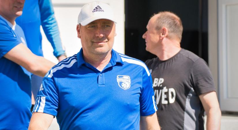 Játékosainak jövőjéért aggódik a Paksi FC korábbi edzője
