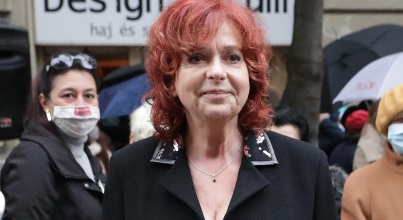 „Úgy éreztem, ha ott maradok, meghalok” – Hernádi Judit elárulta, sikeres színésznőként miért távozott a Vígszínházból