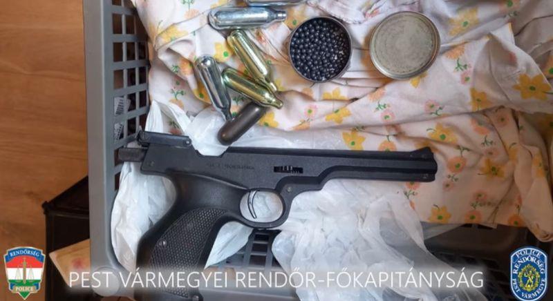 Engedély nélkül tartott fegyverrel lőtt be az óvodába a solymári nyugdíjas