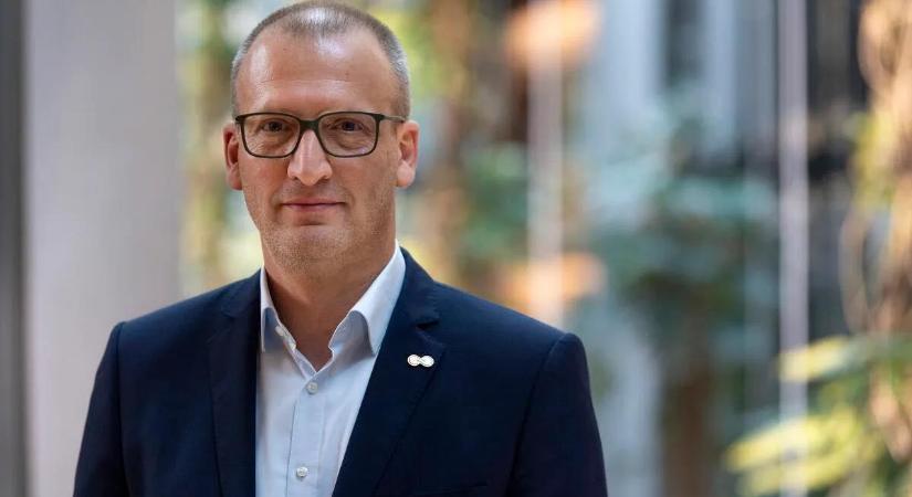 Egy beszédtől a miniszteri székig: ő rakhatja össze a szétvert magyar kultúrát