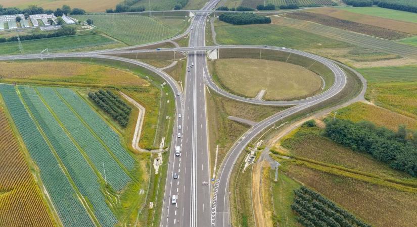 Figyelem! Lezárták az M3 Vaja–Mátészalka lehajtóját az országhatár felé