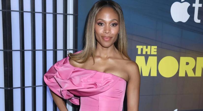 Csaknem kibuggyannak a hollywoodi sztár csodás mellei a ruhájából – Nicole Beharie szexi fotóit látni kell