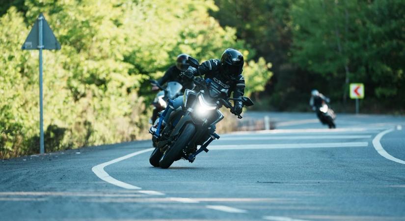 Két bakonyi útszakaszon kérték a lakosok a motorosok ellenőrzését, a zaj, a száguldozás miatt