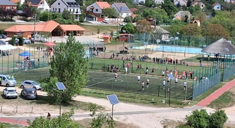 Velencei gyermekotthon lakóinak nyaralását is biztosítja az Adni Jó Kupa összefogása