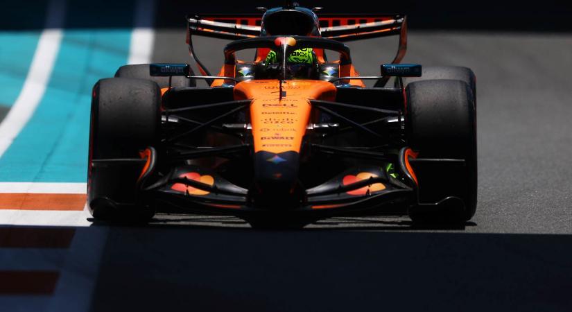 Miamiban megdőlt a Mercedes pole-szériája