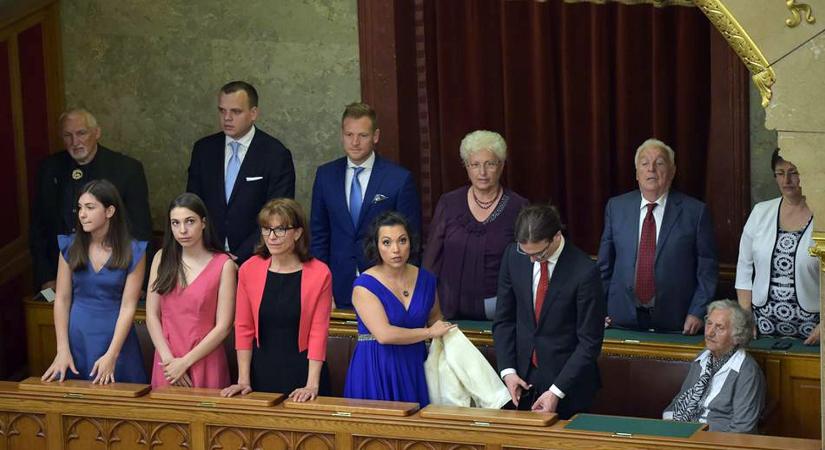 Az Orbán-rendszer pontos meghatározása: családi részvénytársaság