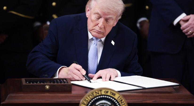 Donald Trump azonnali bejelentést tett pénteken – nincs vége