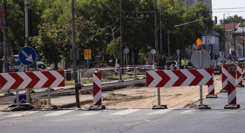 Teljes útzár jön Pécs egyik forgalmas szakaszán – erre nem lehet majd áthajtani