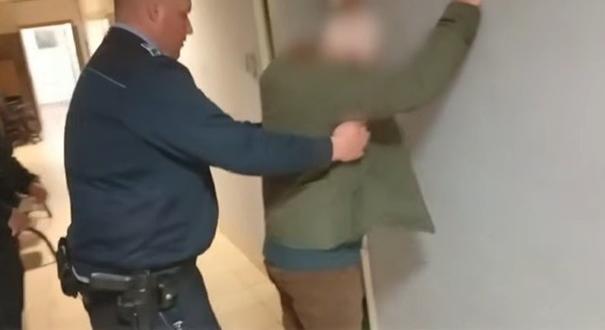 Alvó ovisok közé lőtt a galambra célzó Jani bácsi Solymáron