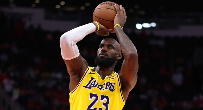 Tovább menetel a Lakers