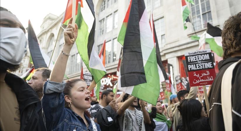 A brit zsidók életük legnagyobb fenyegetésével néznek szembe az antiszemitizmus „járványa” közepette