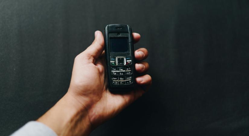 Gáláns kedvezményt kaptak a távozó politikai vezetők a régi kormánytól