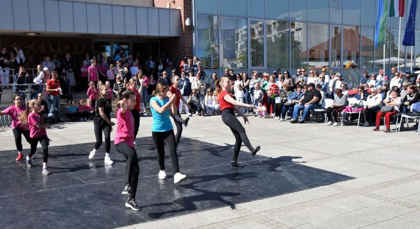 Színes műsorokkal robbant be a majális a zalai városban (galéria, videó)