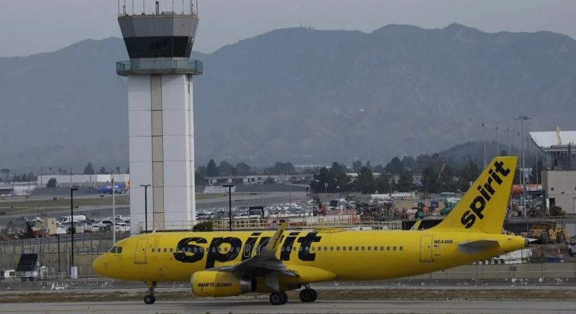 Utasok ezrei kerülhetnek bajba: végleg leállt a Spirit Airlines