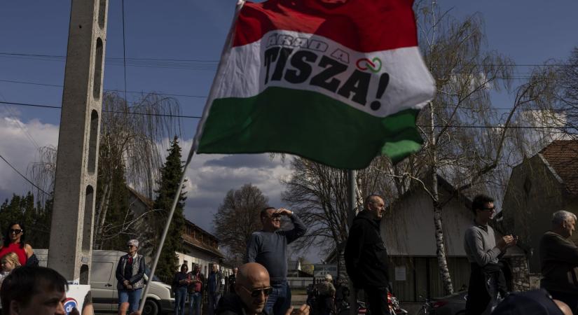 A cigány himnusz is elhangzik a Parlament alakuló ülésén