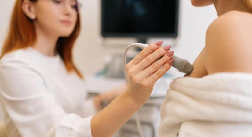 Drámai átalakulás a menopauza alatt – Ezért nő a mellrák kockázata az életkorral