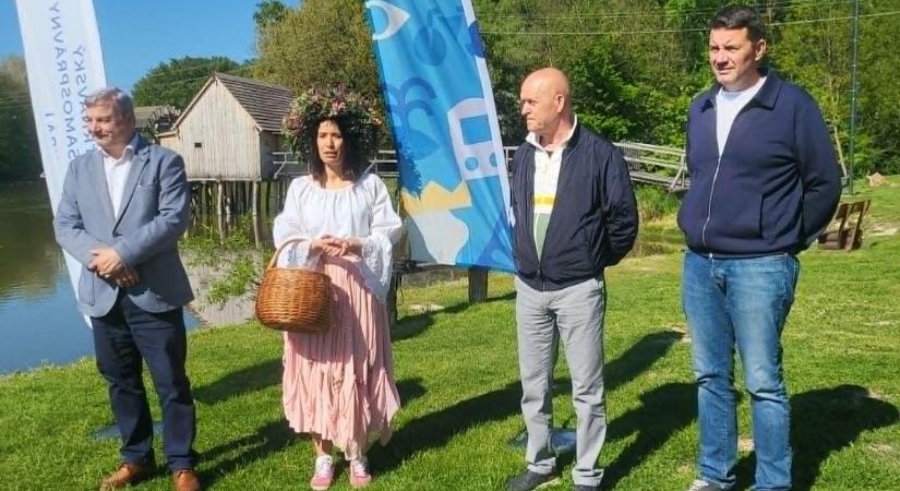 Kenutúrával rajtolt a vízi turisztikai idény Mátyusföldön