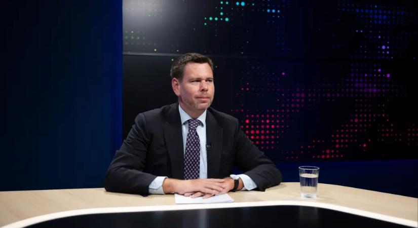 Vitézy szerint Lázár János visszavonta több vasúti fejlesztés tenderét is