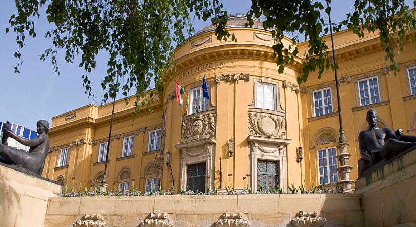 A szépíró újra Debrecenben olvas