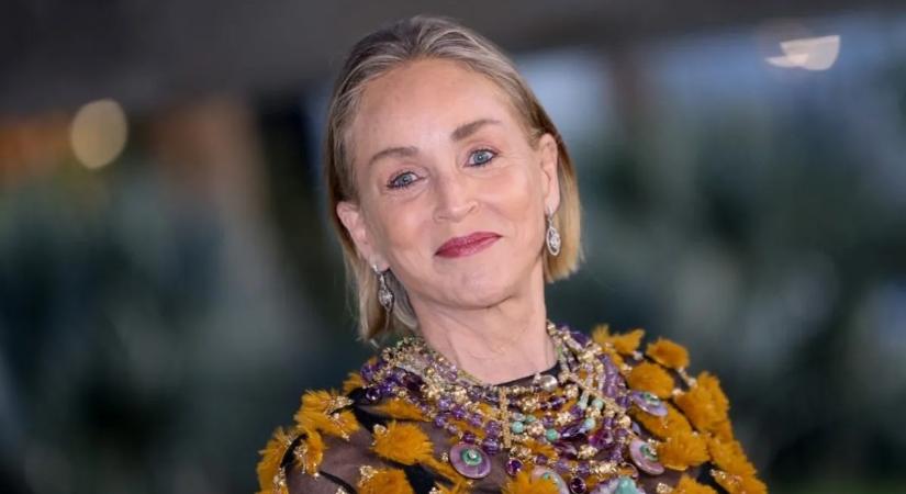 Sharon Stone apró bikiniben mutatta meg tökéletes alakját