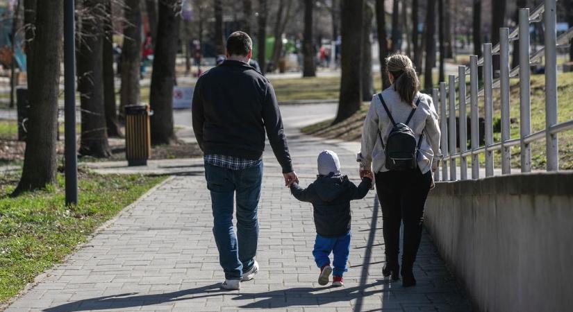 Derűs reggel után meglepetést is tartogathat a vasárnap – ilyen lesz az időjárás holnap Hajdú-Biharban