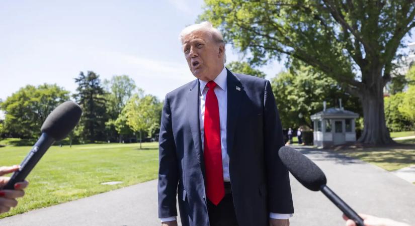 „Megállt az óra”: Donald Trump a tűzszünetre hivatkozva kerülné meg a háborús törvényt