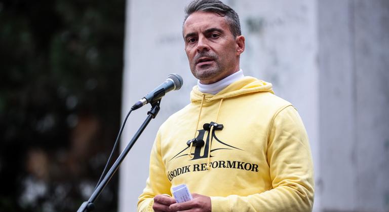 Vona Gábor benyújtaná a „Lex sógort” Melléthei-Barna Márton kinevezése után